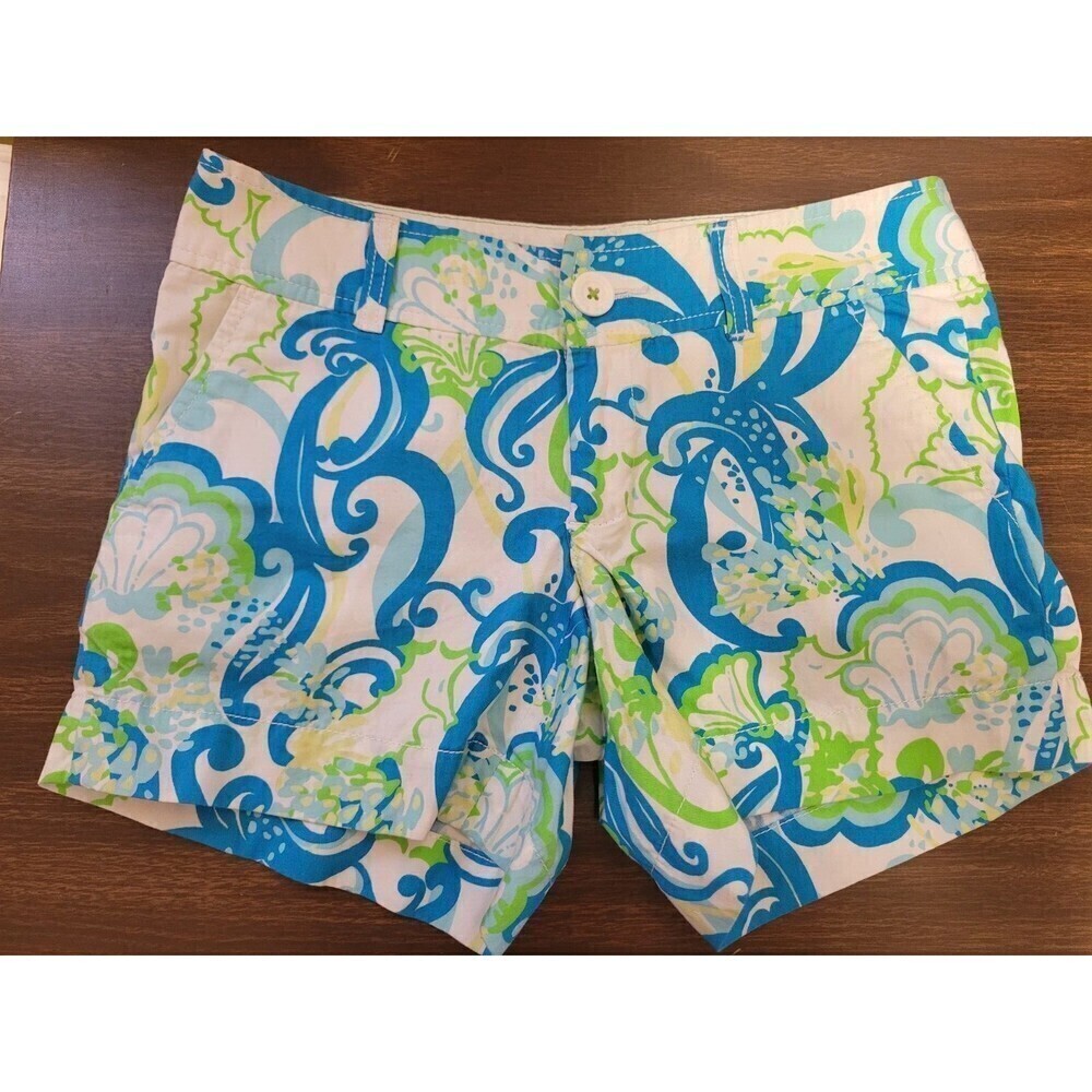 Lilly Pulitzer Shorts size 00 White, Green, & Blue Shorts,‎ casual